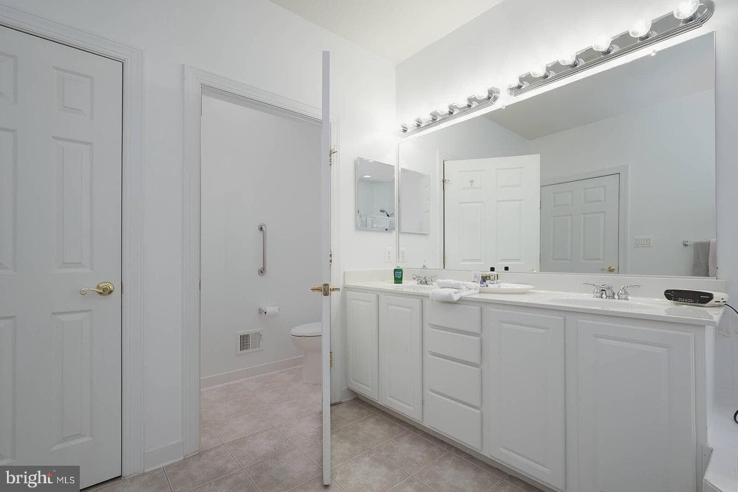 7407 Shadow Park Court photo 28