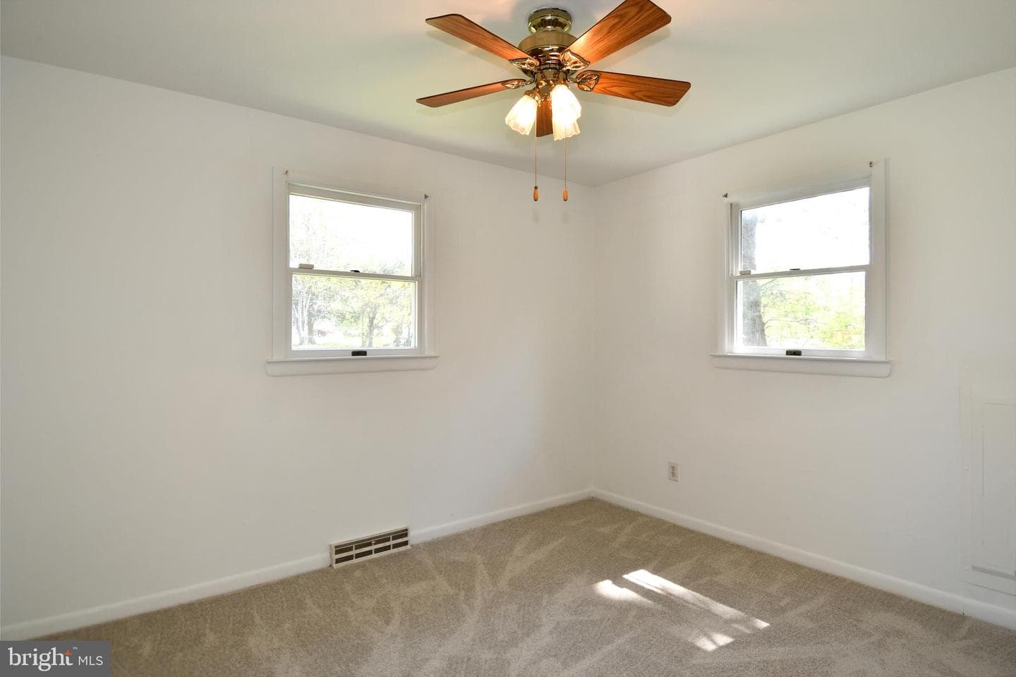 14405 Duckett Road photo 29