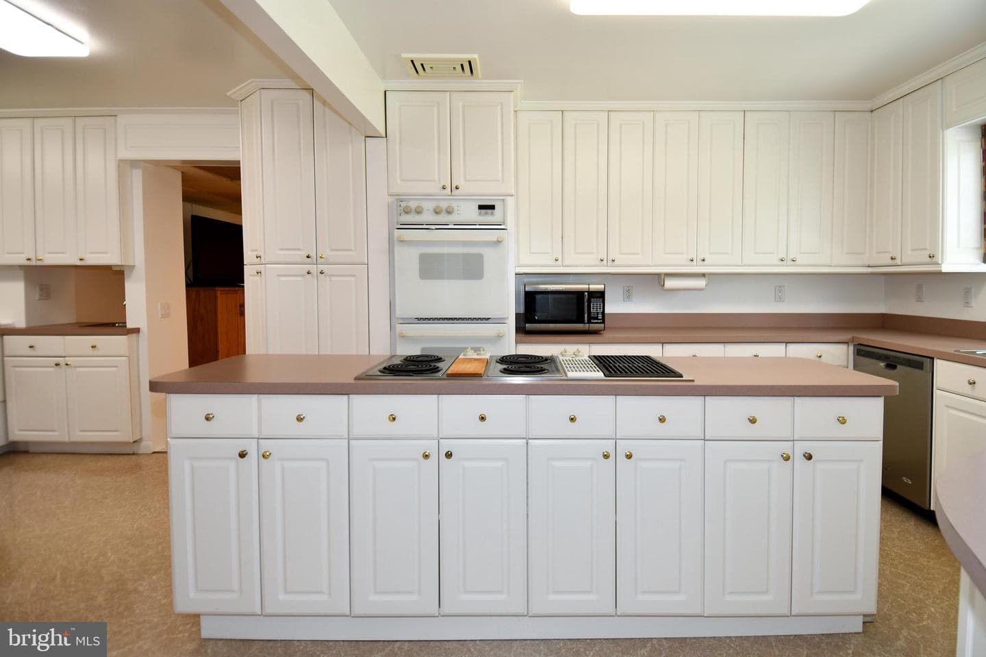 14405 Duckett Road photo 9