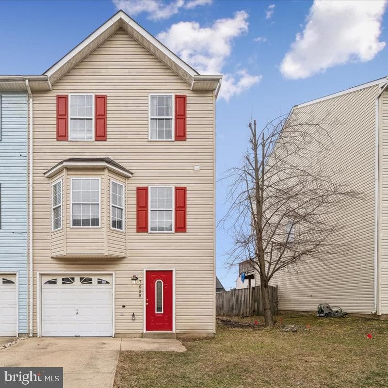 7029 Migliori Court photo 2