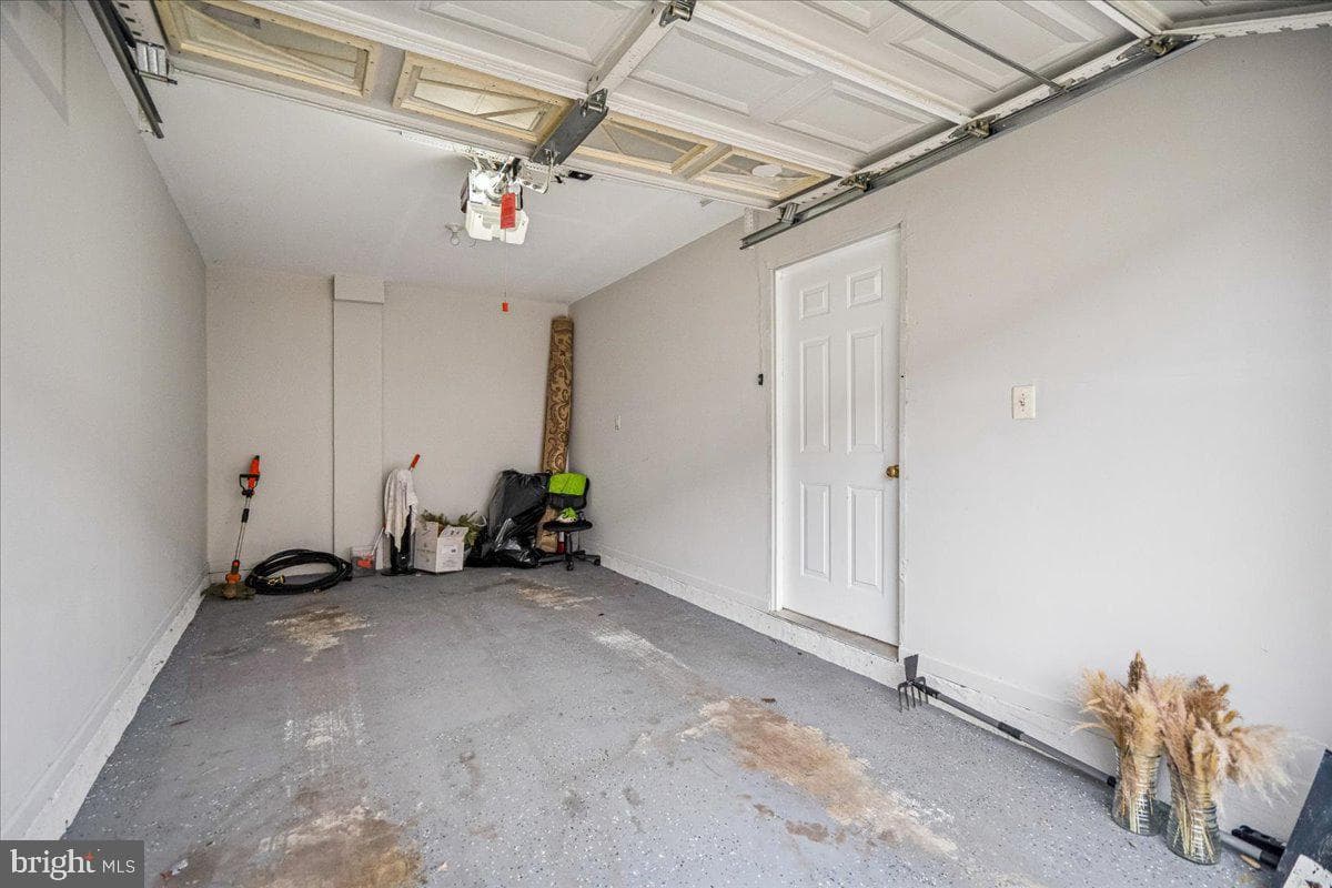 7029 Migliori Court photo 22