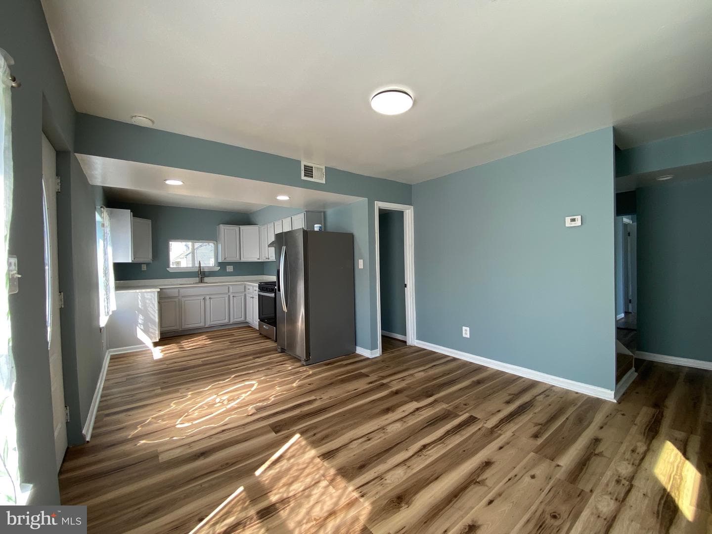 7214 Leona Street photo 5
