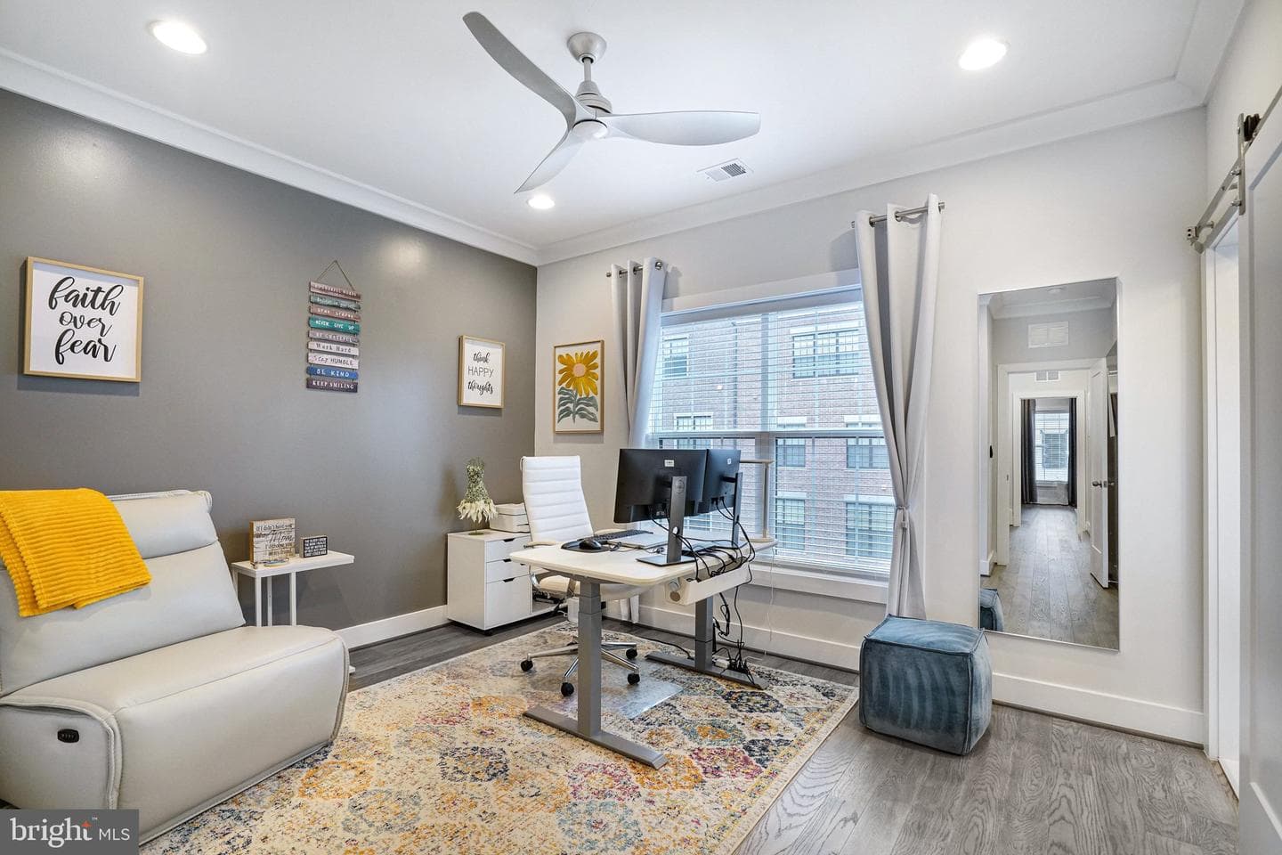 600 Halsey Way photo 40
