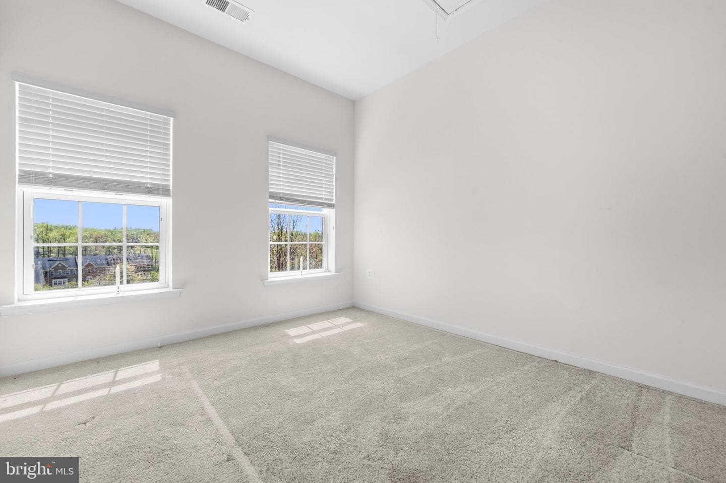 15610 Beech Tree Parkway photo 29