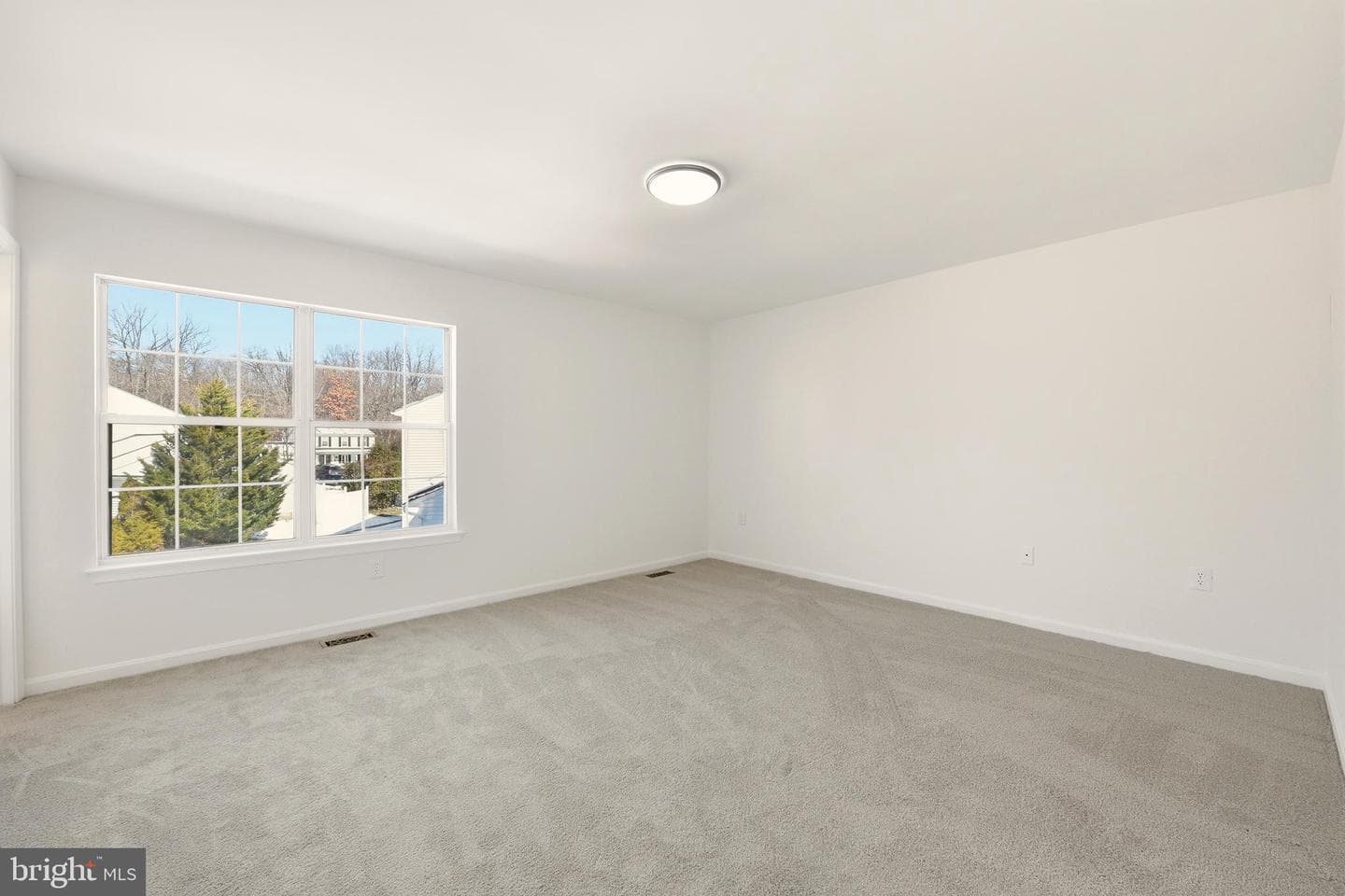 5301 Broadwater Street photo 23