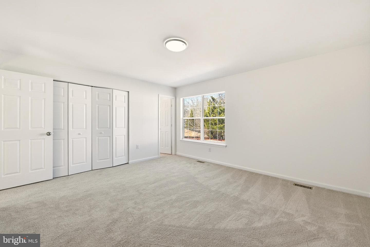 5301 Broadwater Street photo 24