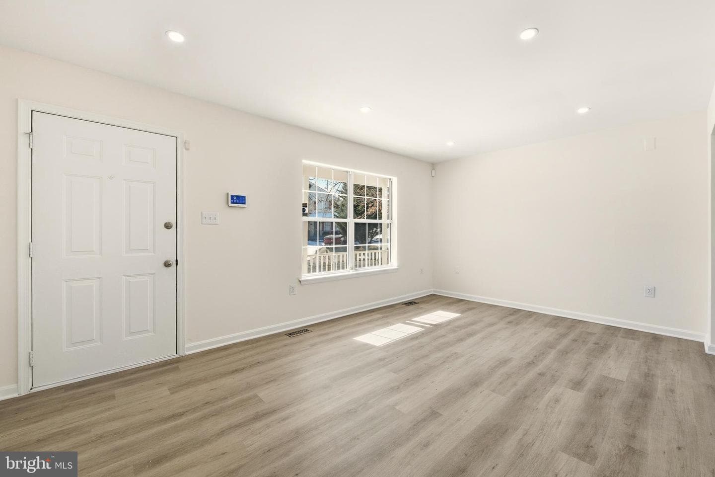 5301 Broadwater Street photo 31