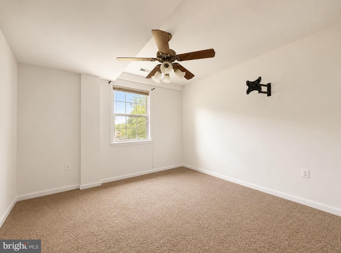 1512 Jomar Drive photo 10