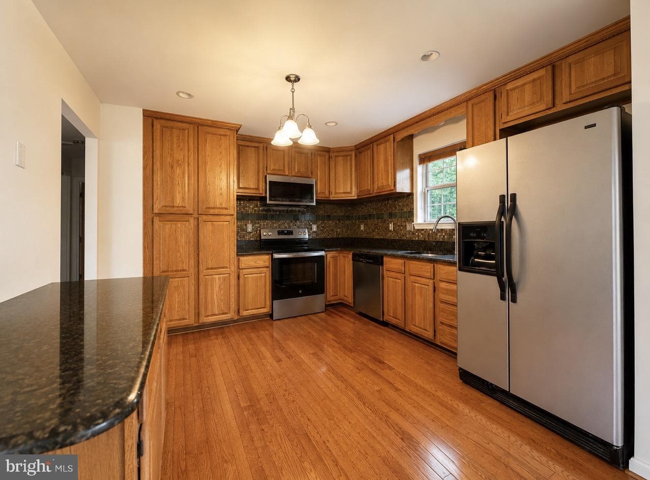 1512 Jomar Drive photo 7