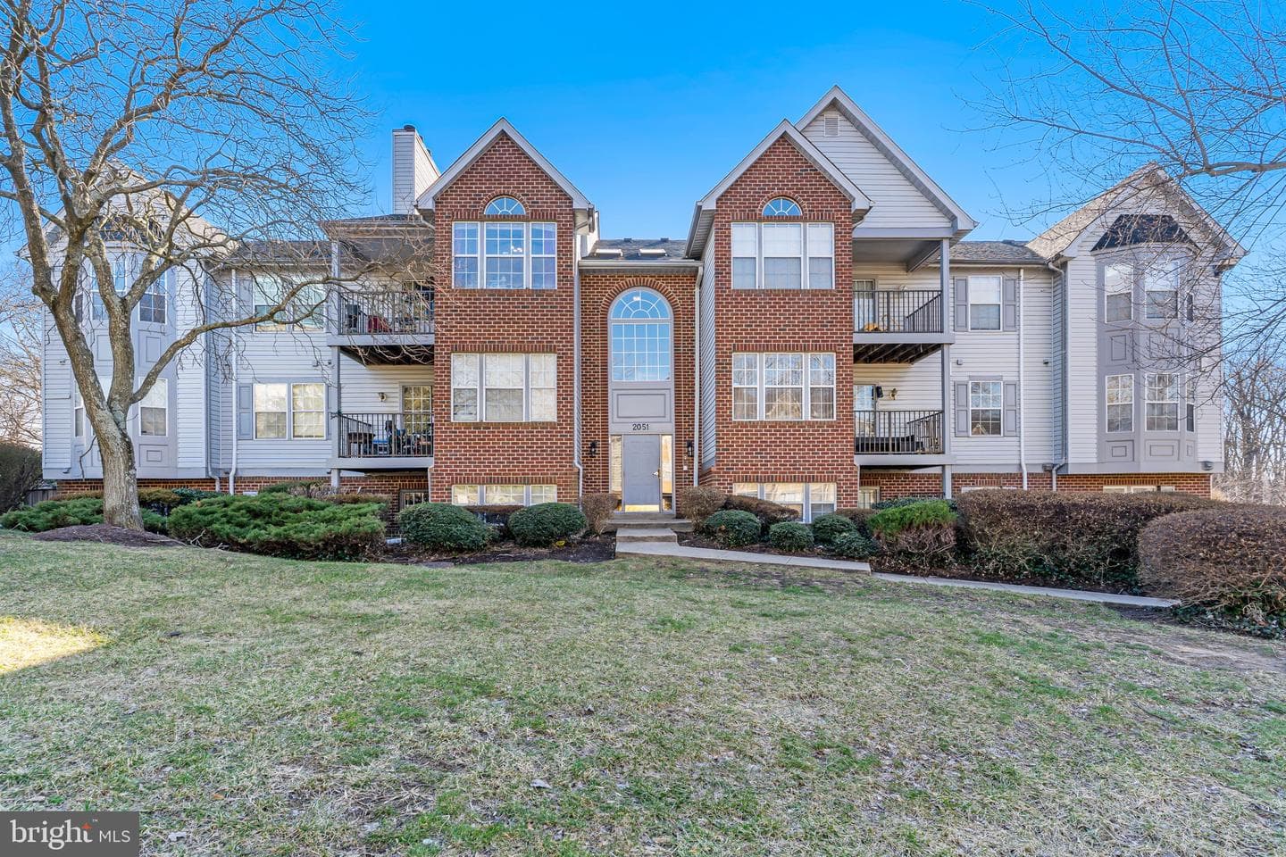 2051 Alice Avenue #2051-301 photo 1