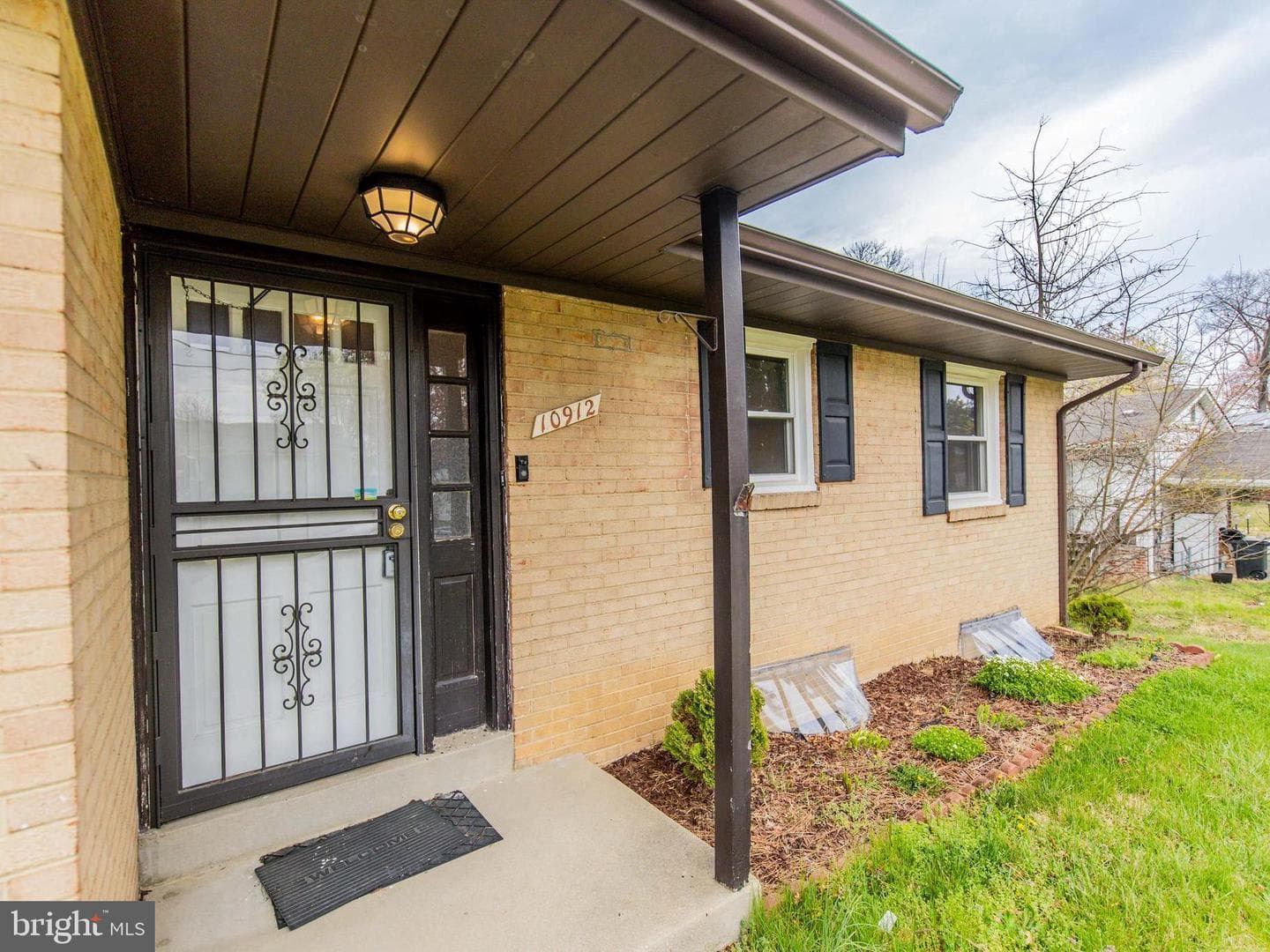 10912 Phillips Drive photo 3
