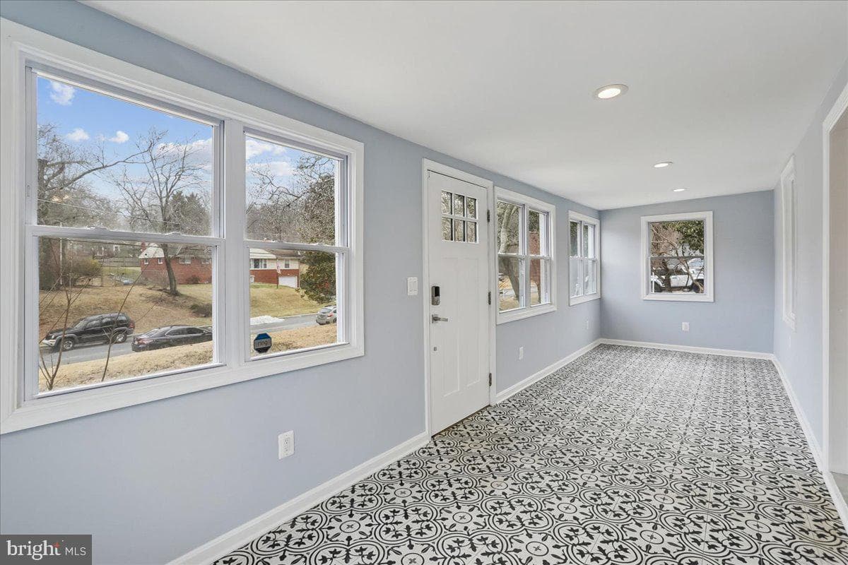 4506 Elmwood Road photo 2
