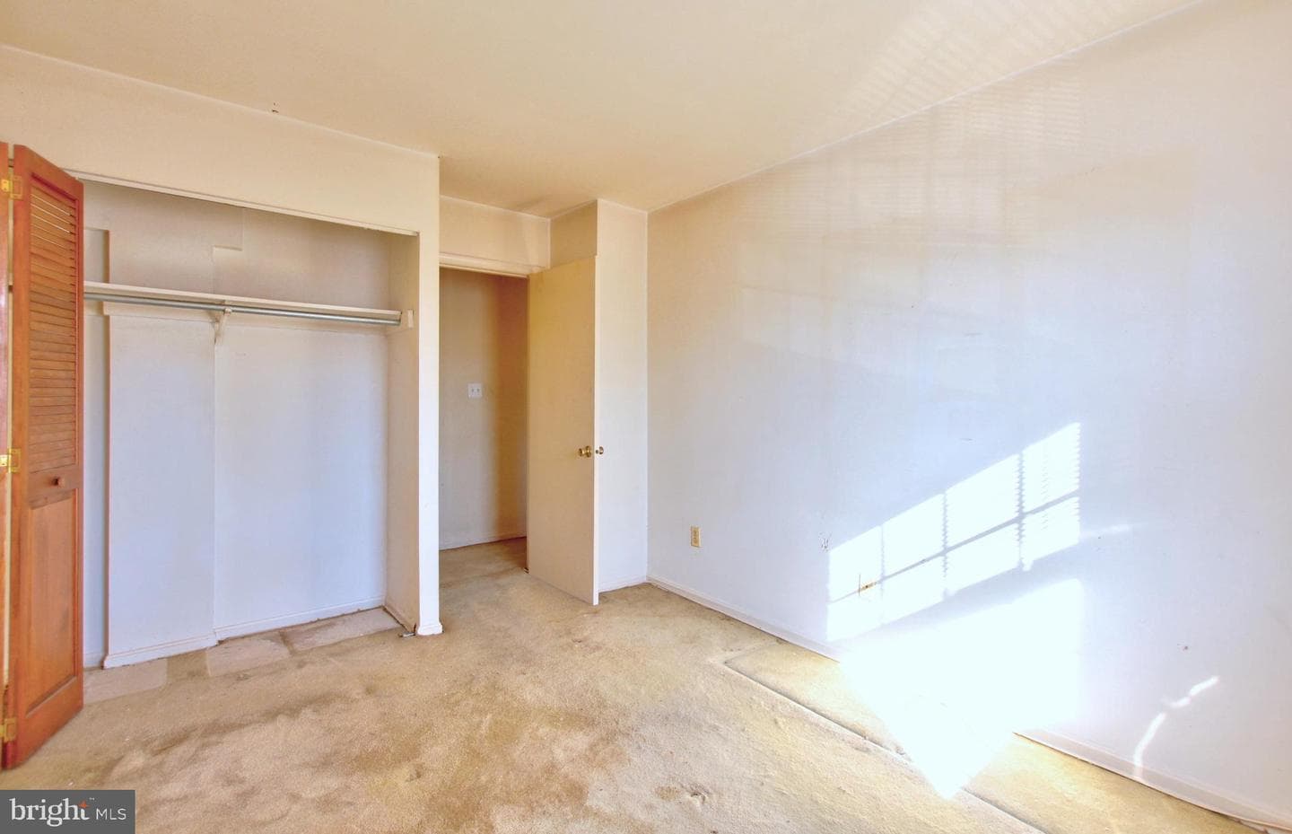 7856 Lakecrest Drive photo 16