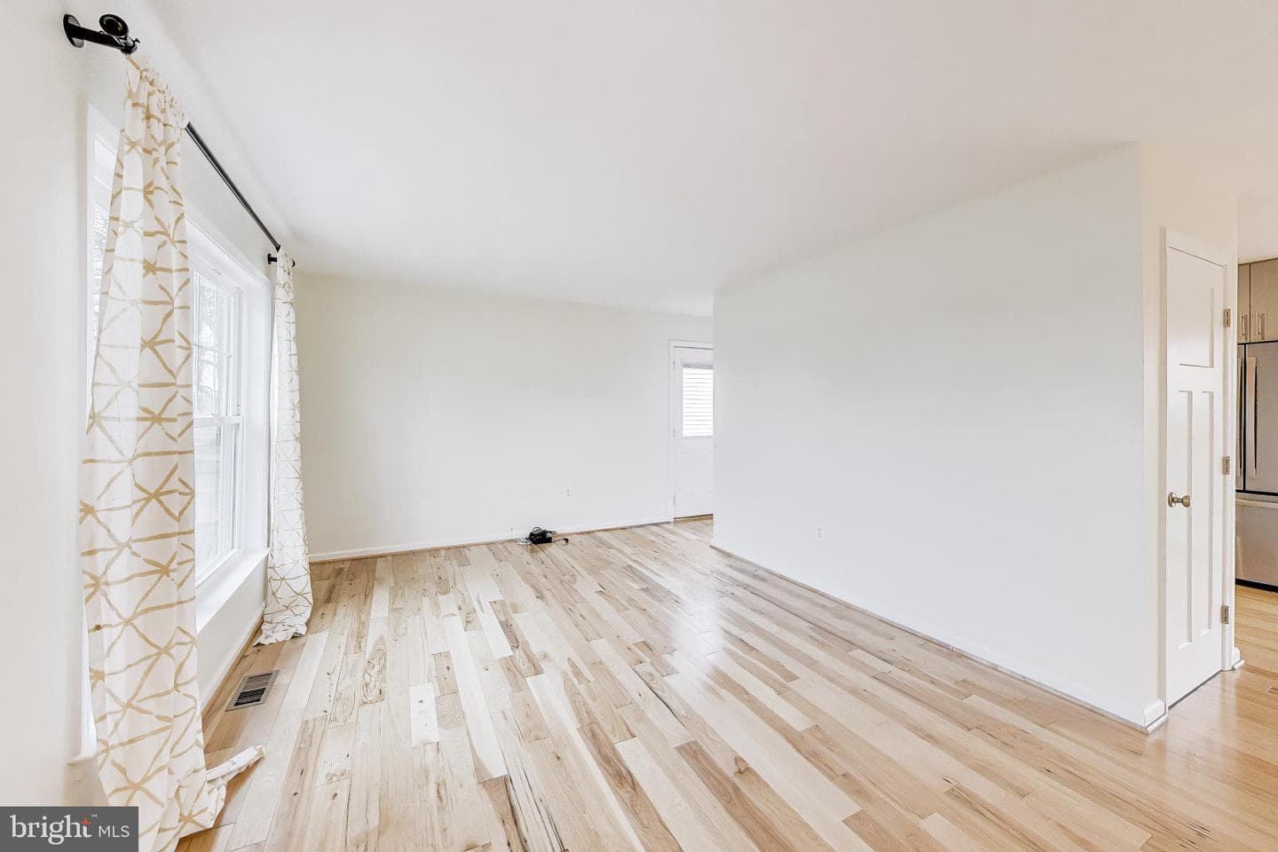 11431 Rosedale Lane photo 5