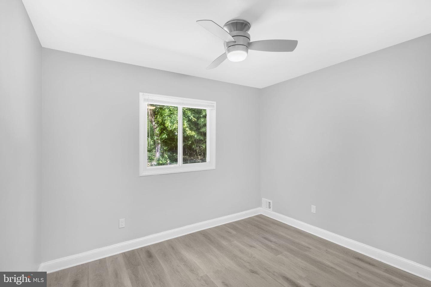 13401 Harrison Avenue photo 20