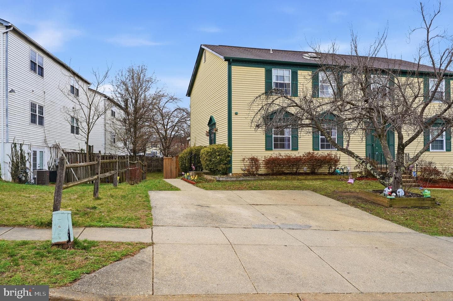 2923 North Grove photo 43