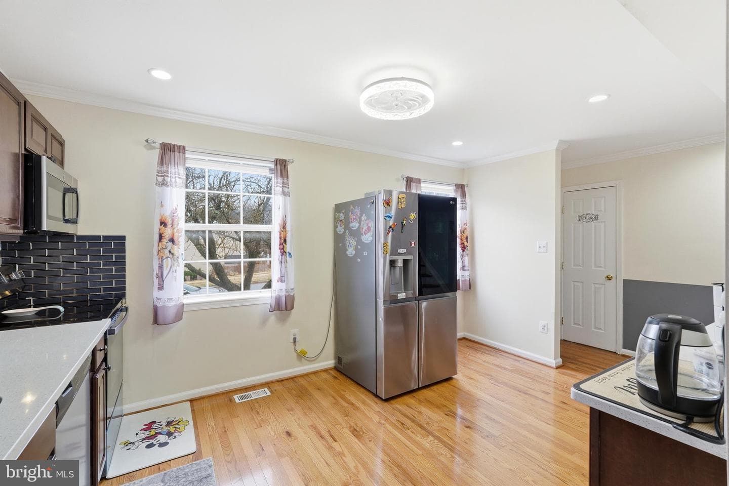 2923 North Grove photo 6