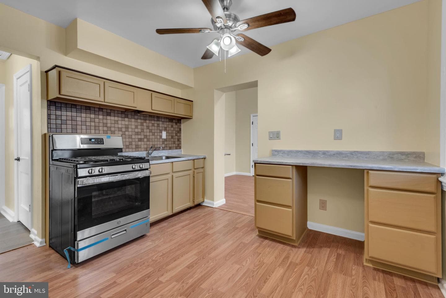 5025 Addison Road photo 7
