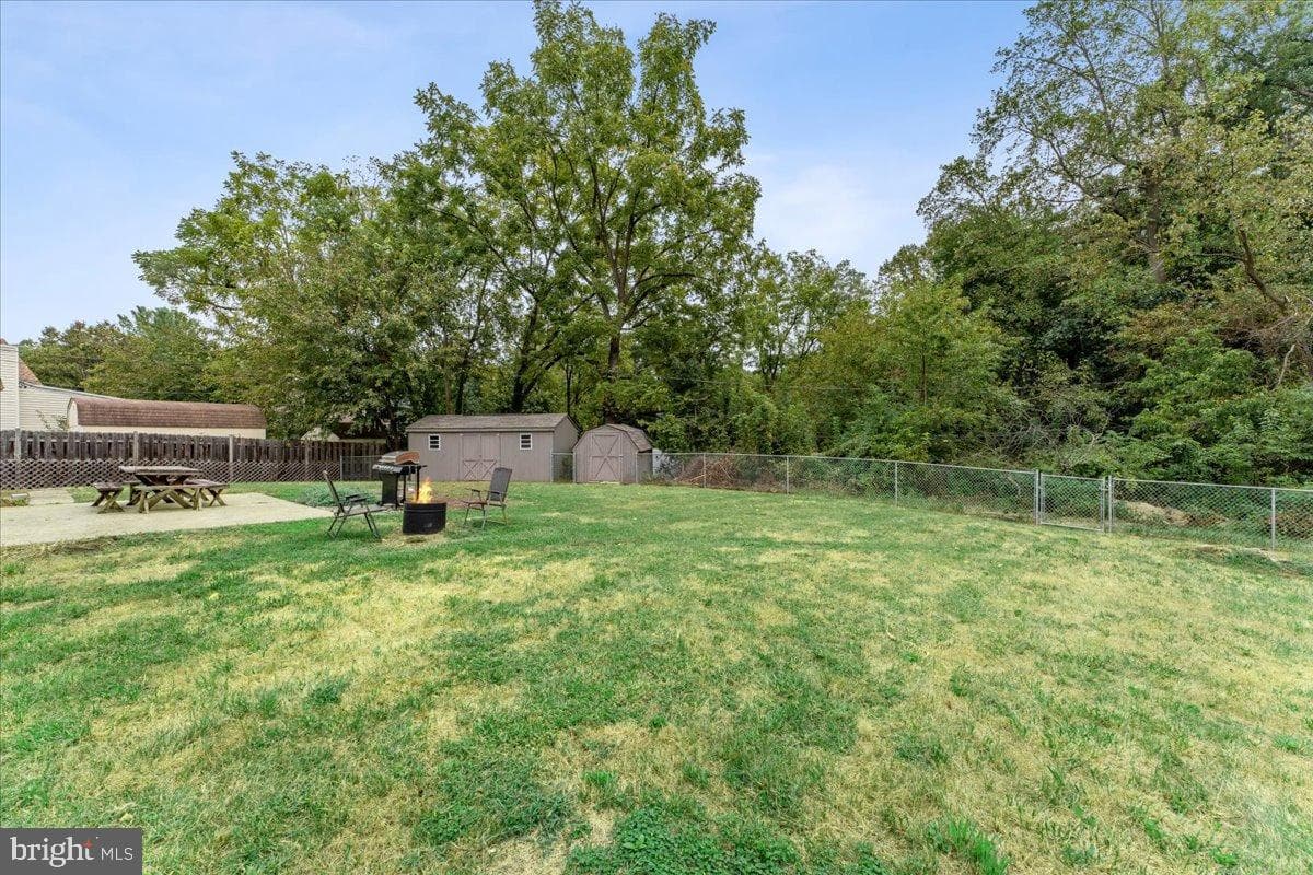 2217 Harwood Lane photo 8