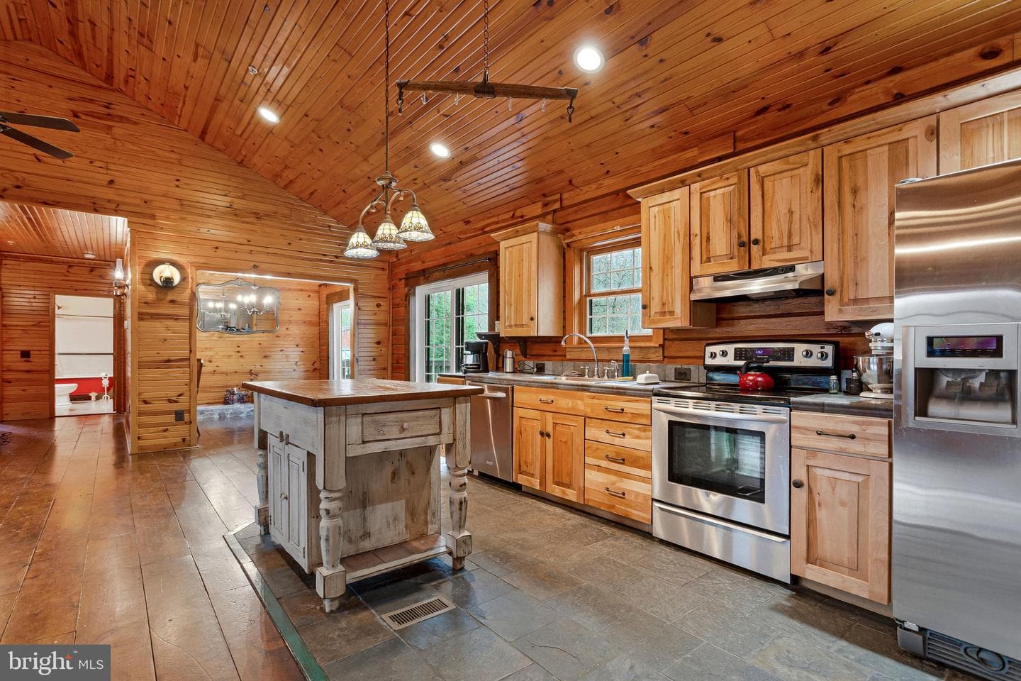 18304 Cedarville Road photo 6