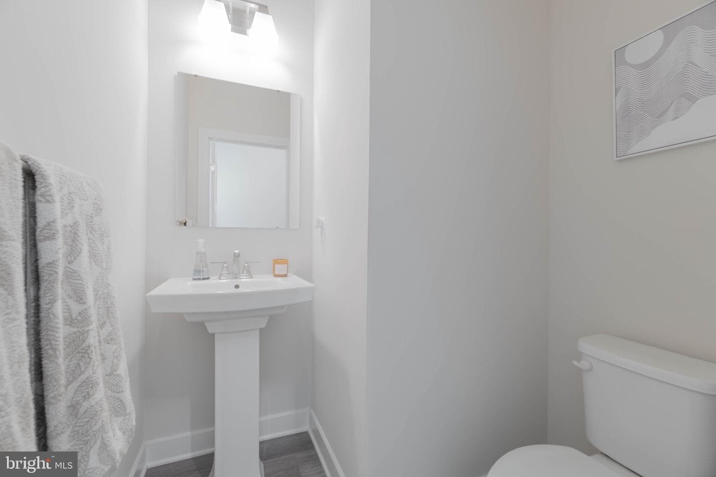 8106 Iron Hill Court photo 9