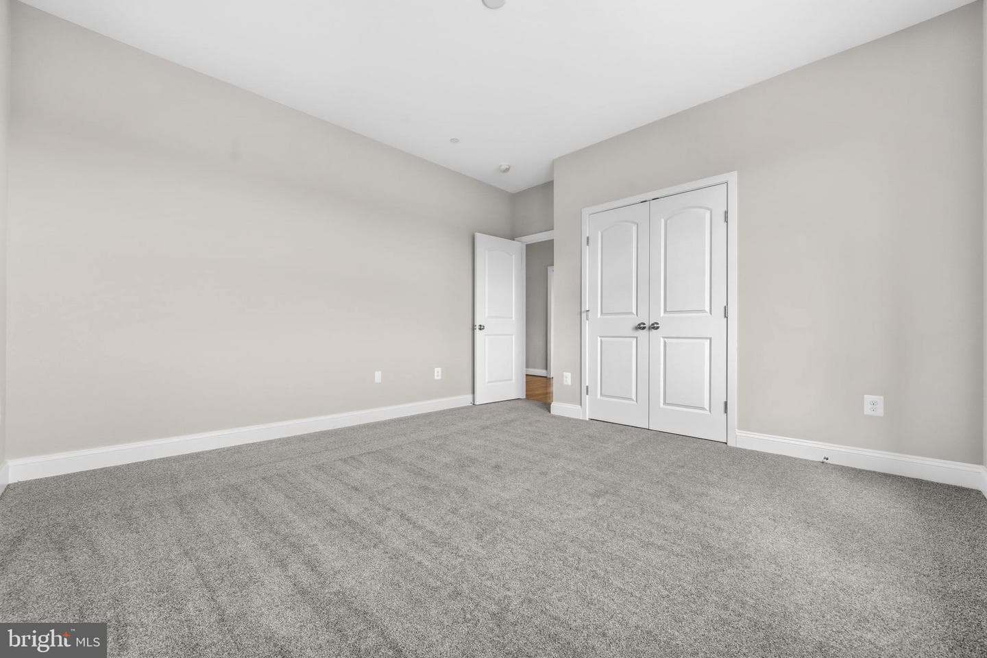 5807 Beecher Street photo 37