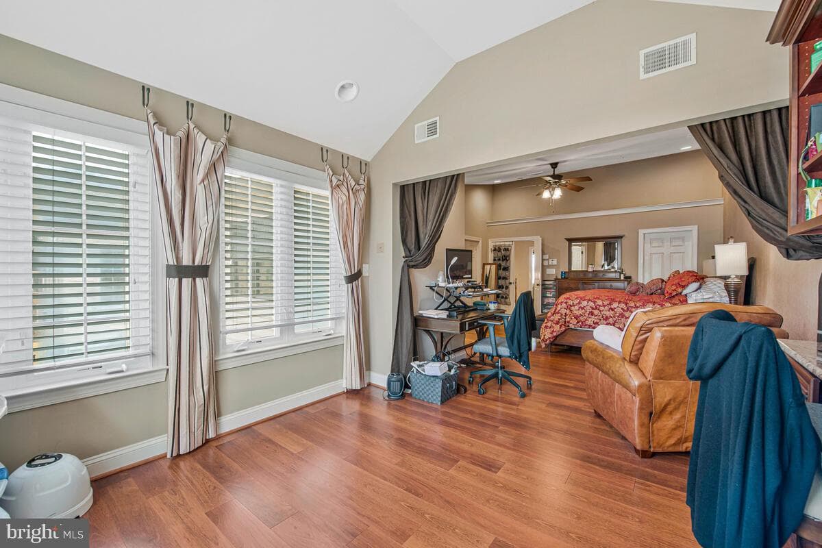 4248 Chariot Way photo 28