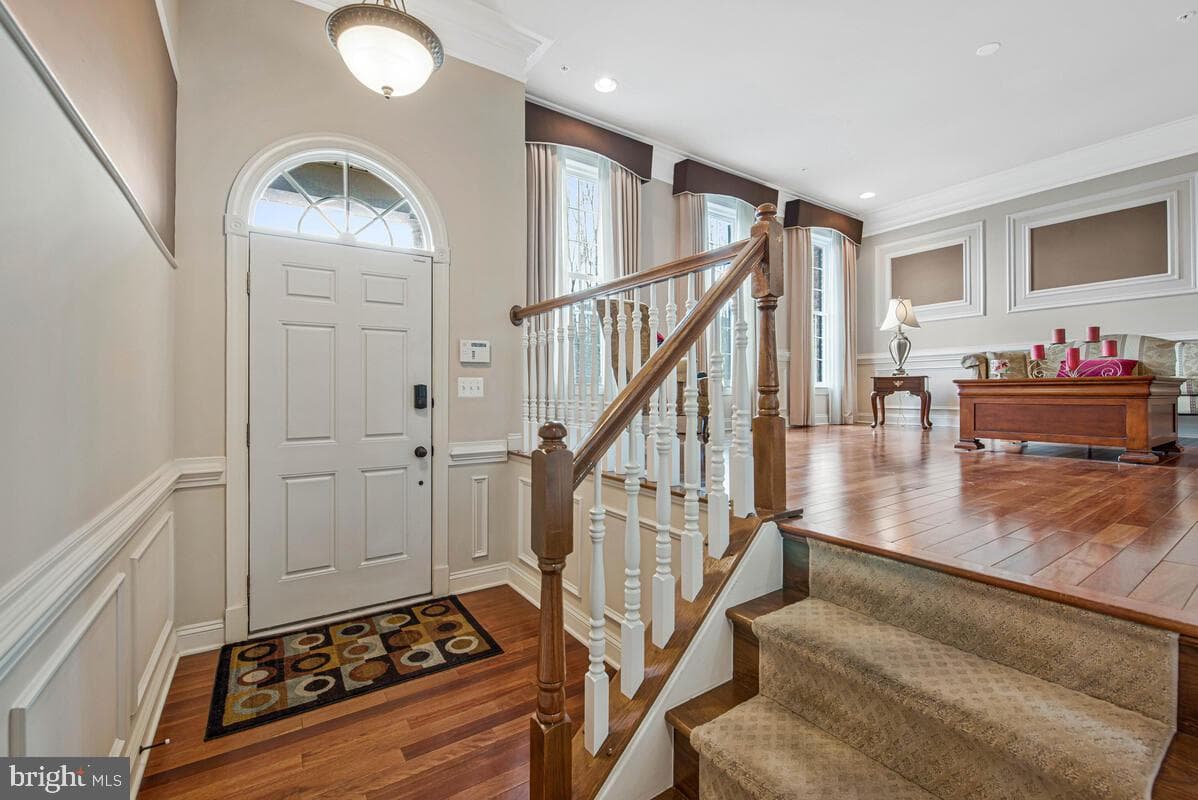 4248 Chariot Way photo 5