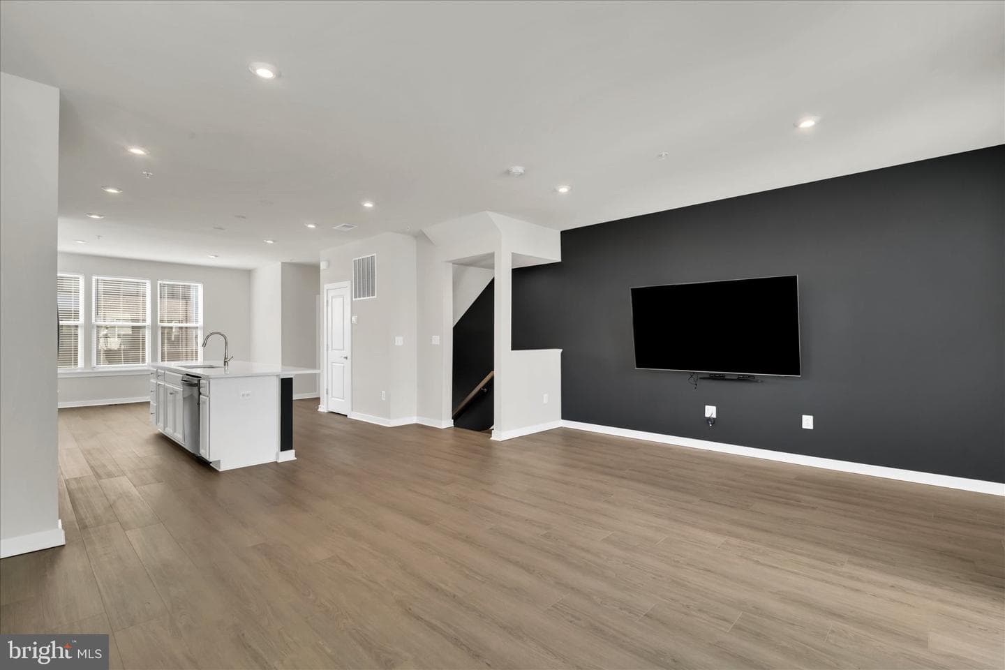 5610 Hyattsville Drive photo 6