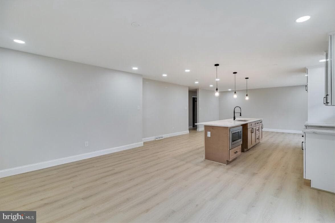 11006 Tyrone Drive photo 7
