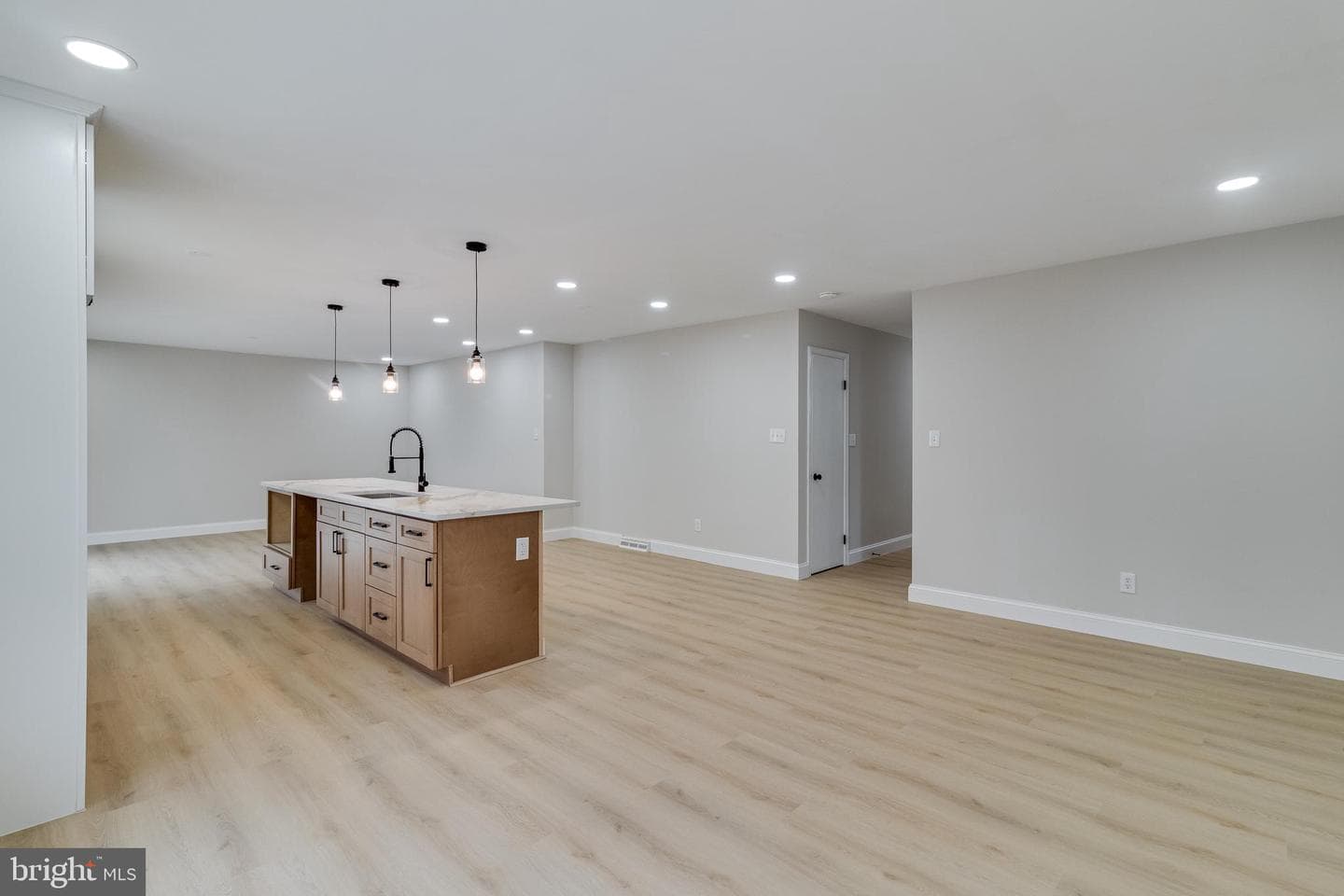 11006 Tyrone Drive photo 8