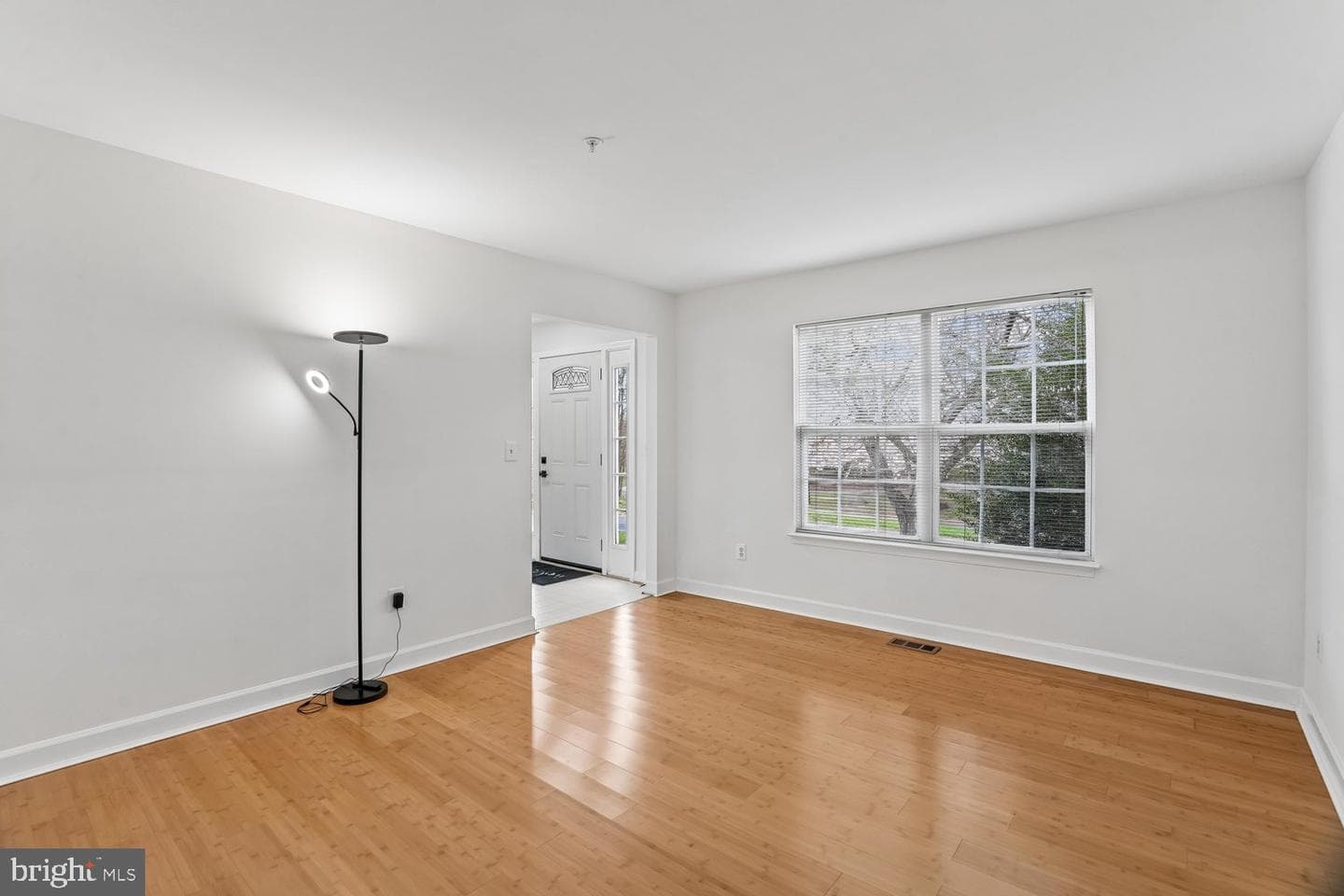 13313 Mockingbird Lane photo 16