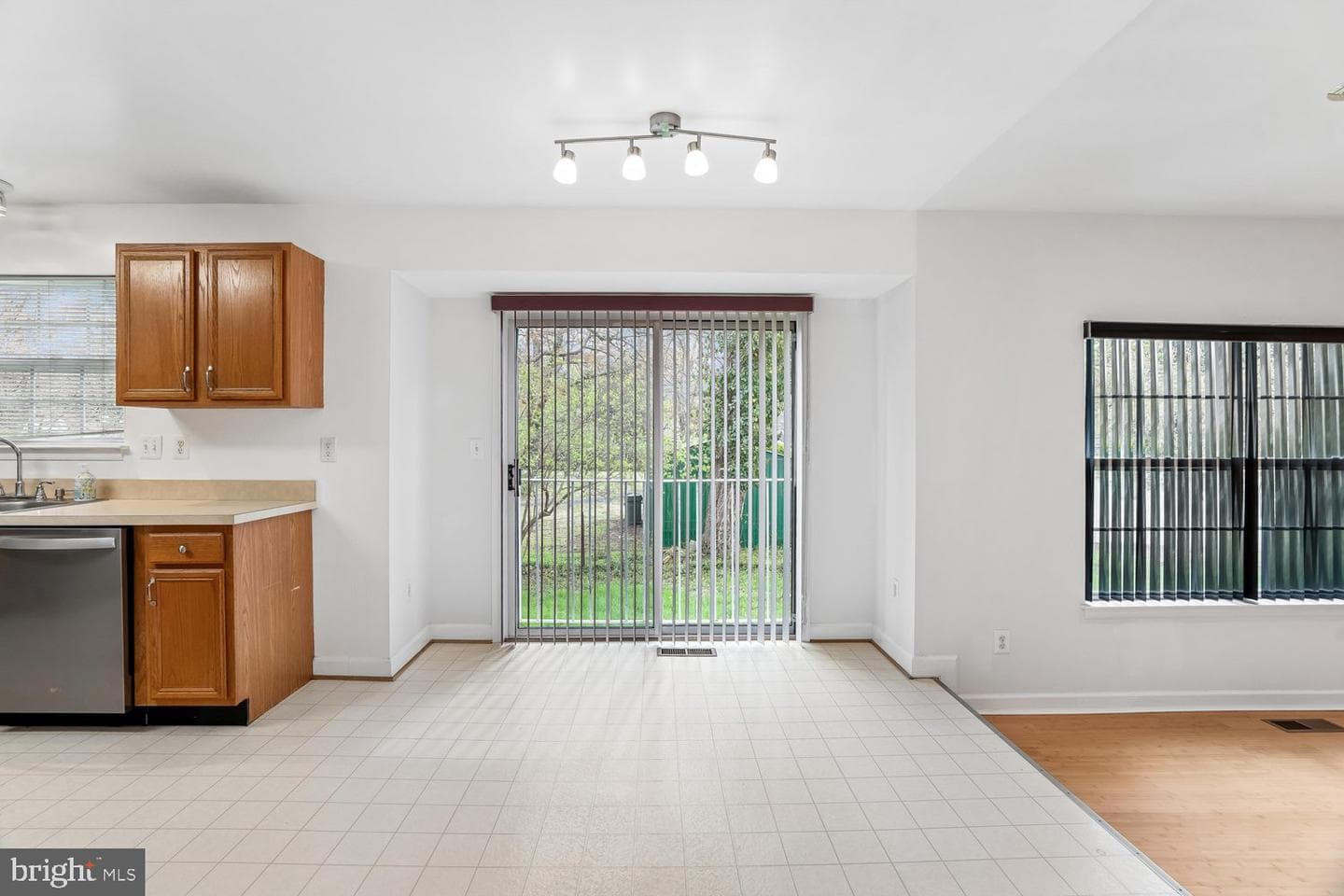13313 Mockingbird Lane photo 34