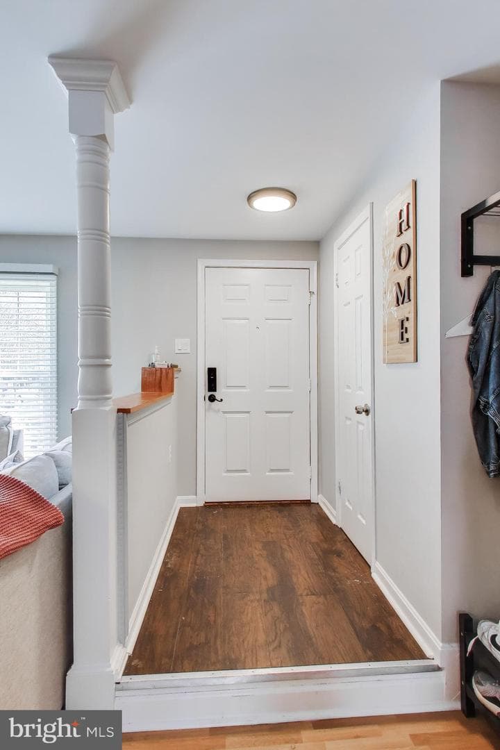 14222 Oxford Drive photo 3