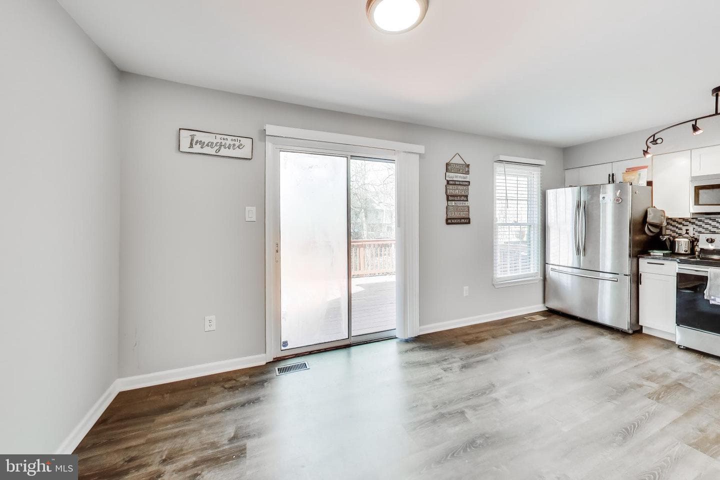14222 Oxford Drive photo 5