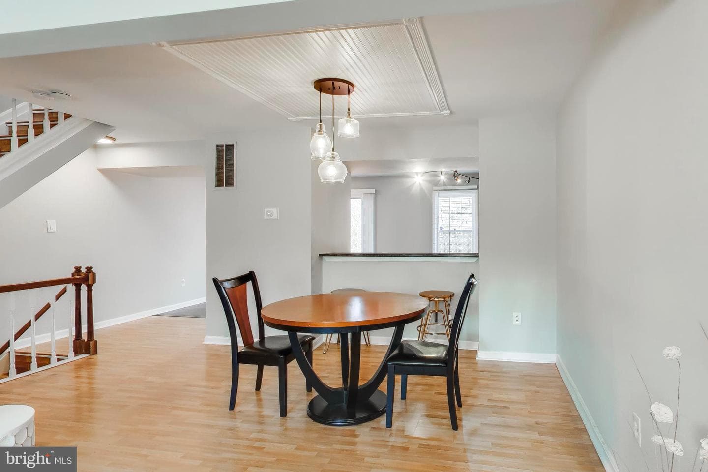 14222 Oxford Drive photo 8