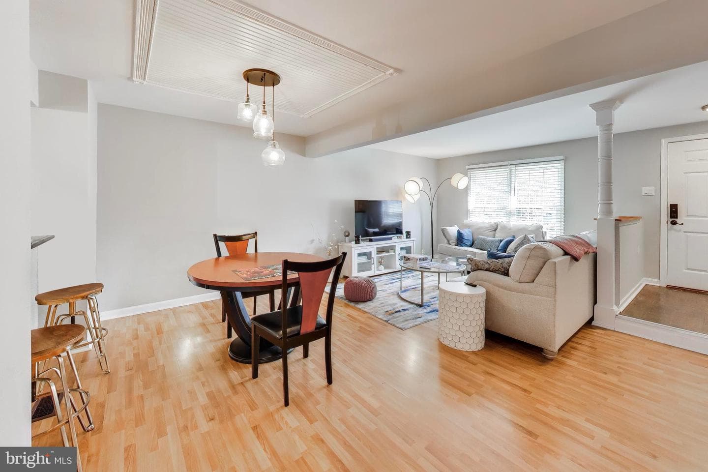 14222 Oxford Drive photo 9