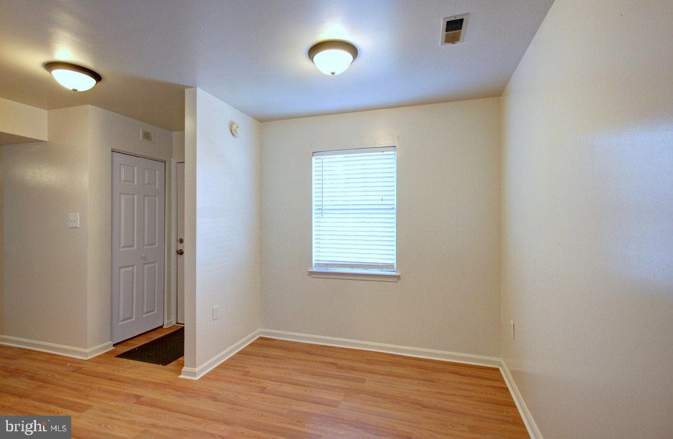 525 Red Coat Place #1021 photo 2