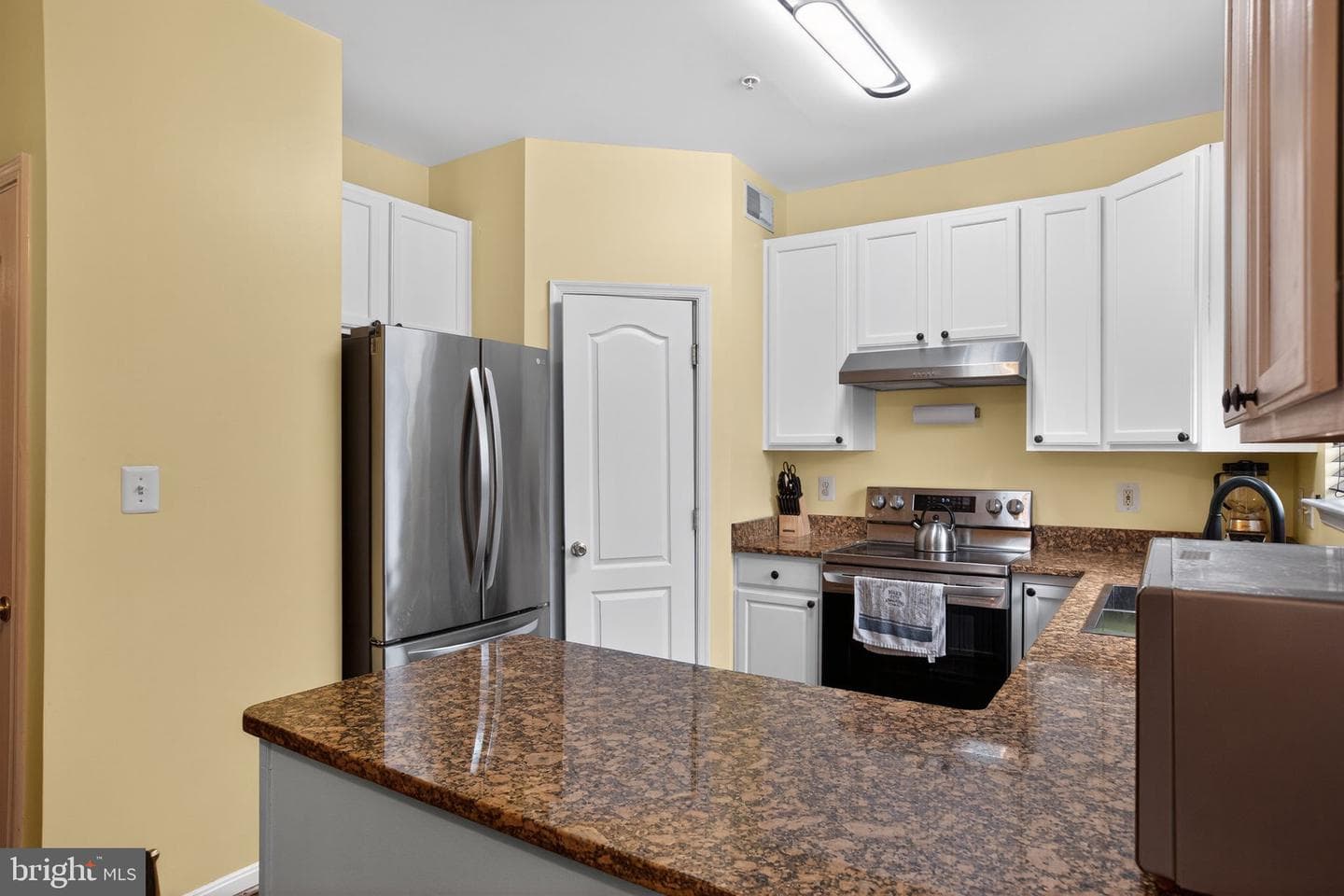 15409 Wylie Road photo 8