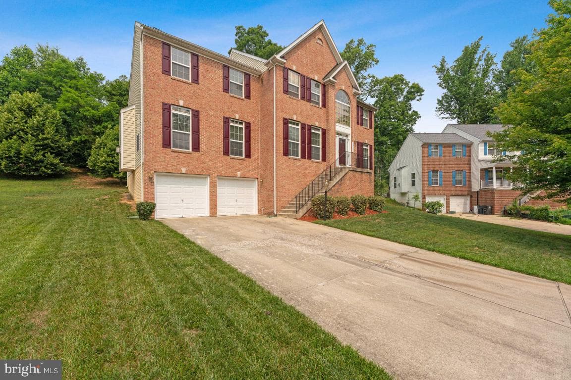 10103 Rolling Green Way photo 2