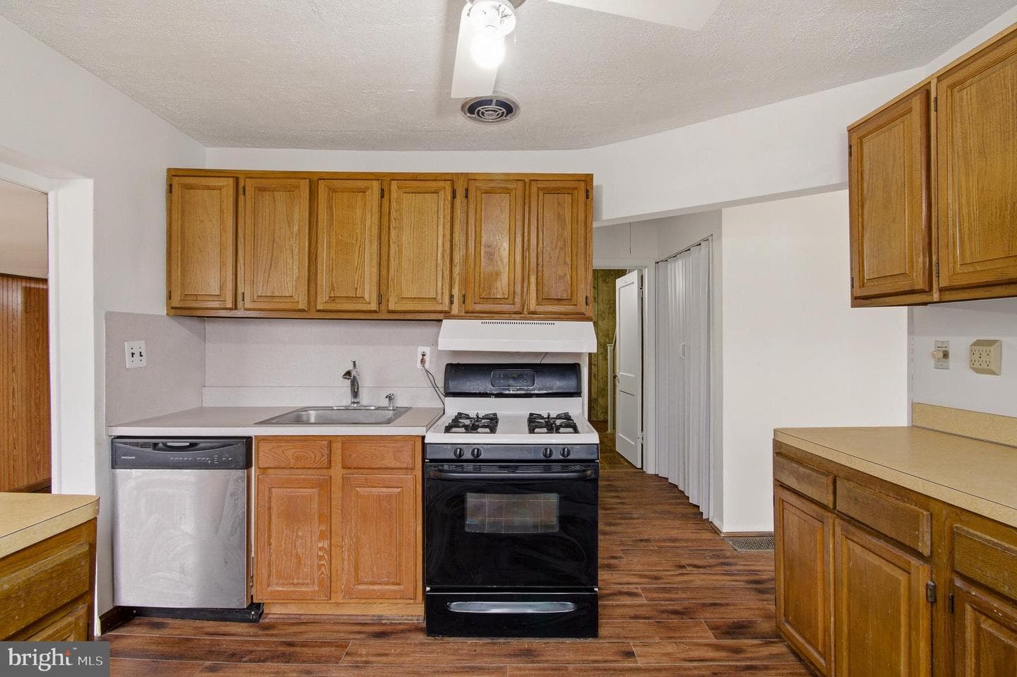 7726 Emerson Road photo 21