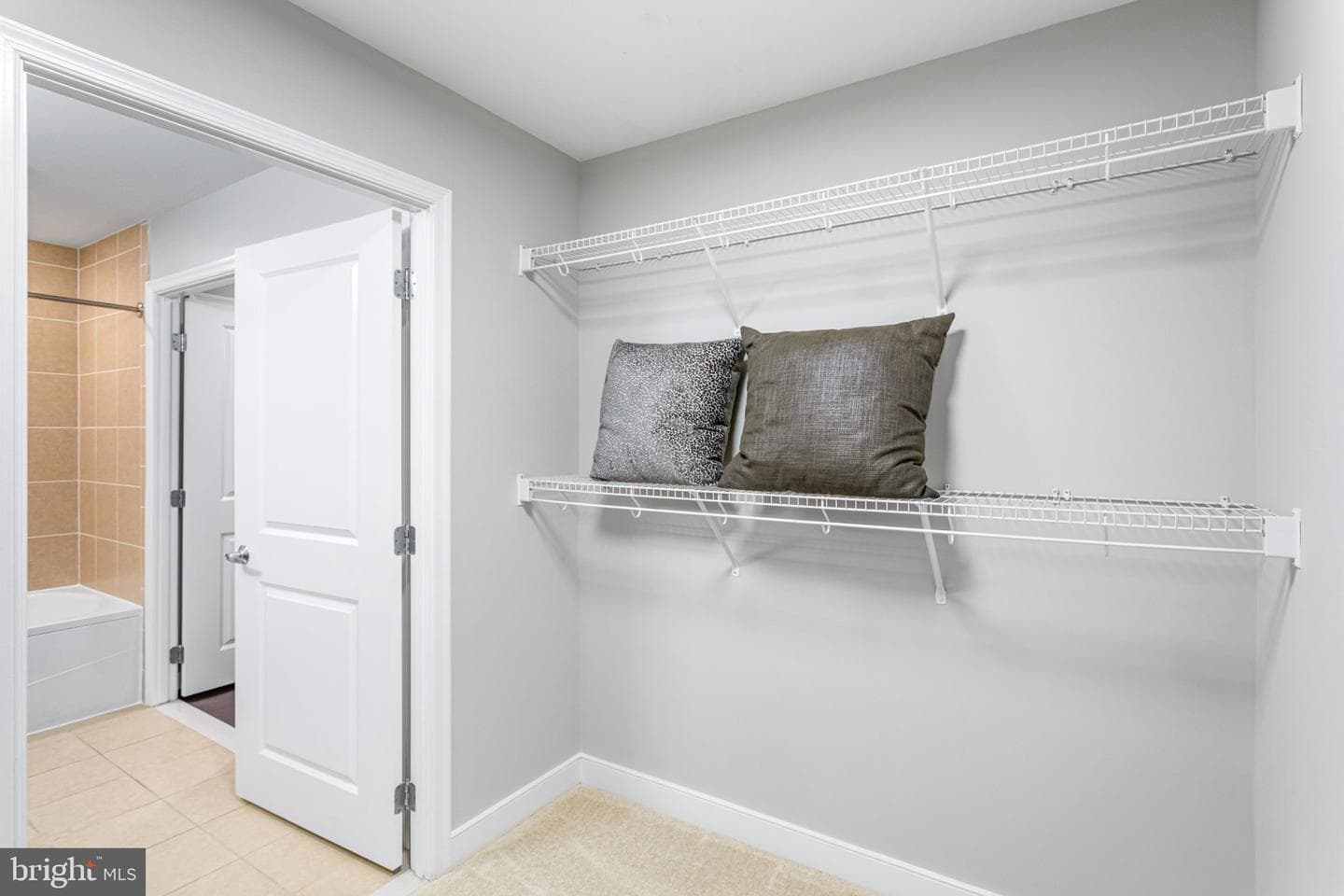 155 Potomac Passage #511 photo 37