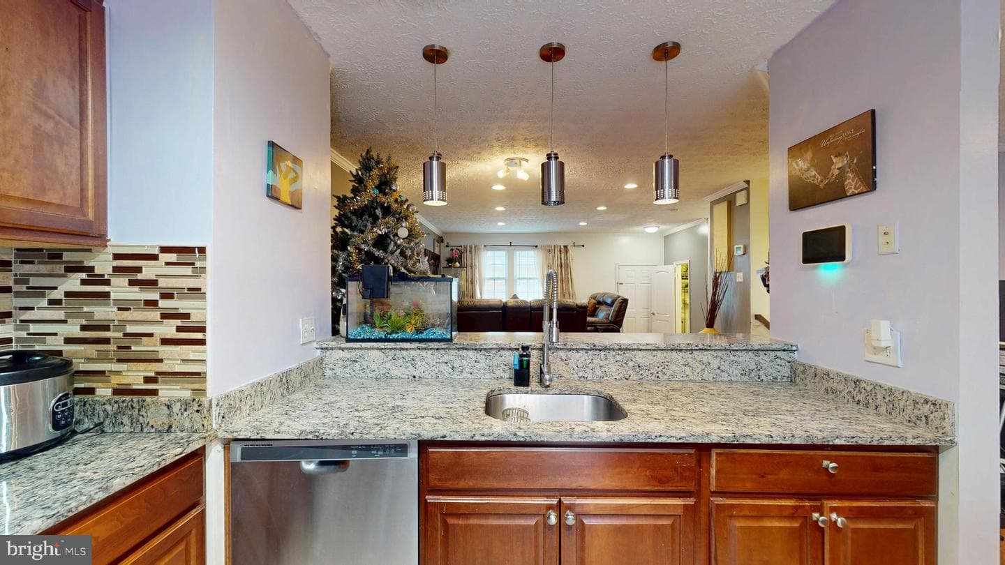 14516 Mayfair Drive photo 20
