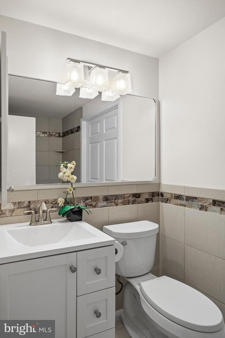 12409 Chalford Lane photo 25