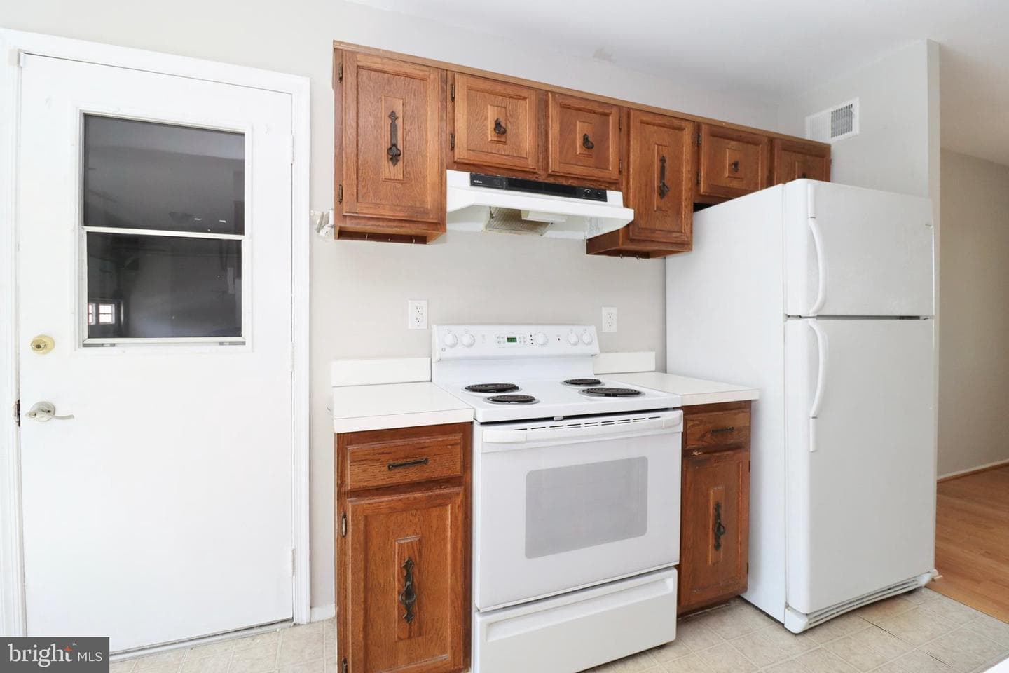 6502 Old Sandy Spring Road photo 5
