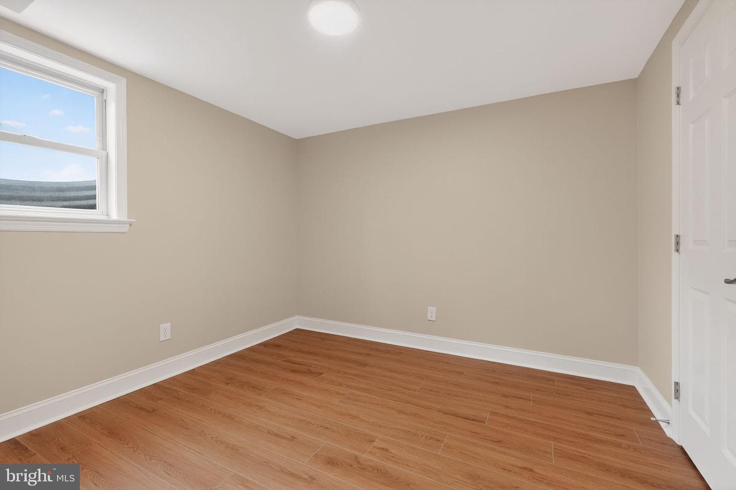 1608 Elson Street photo 22