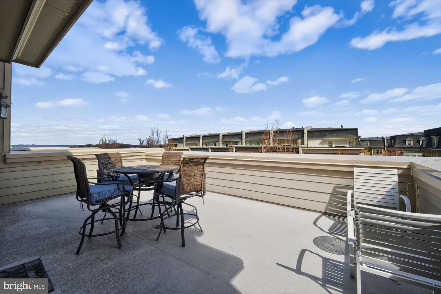 712 Sentry Square photo 26