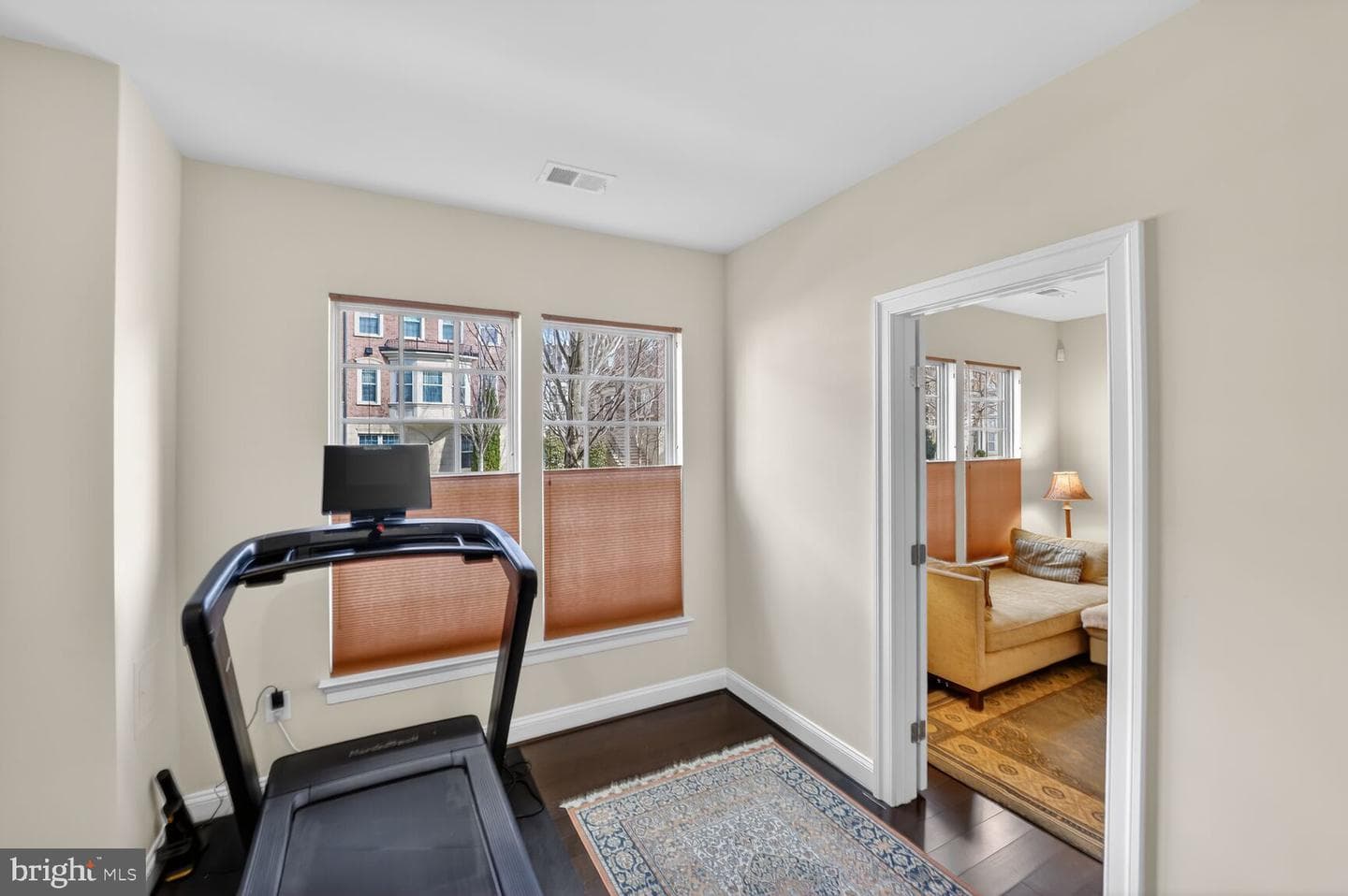 712 Sentry Square photo 31