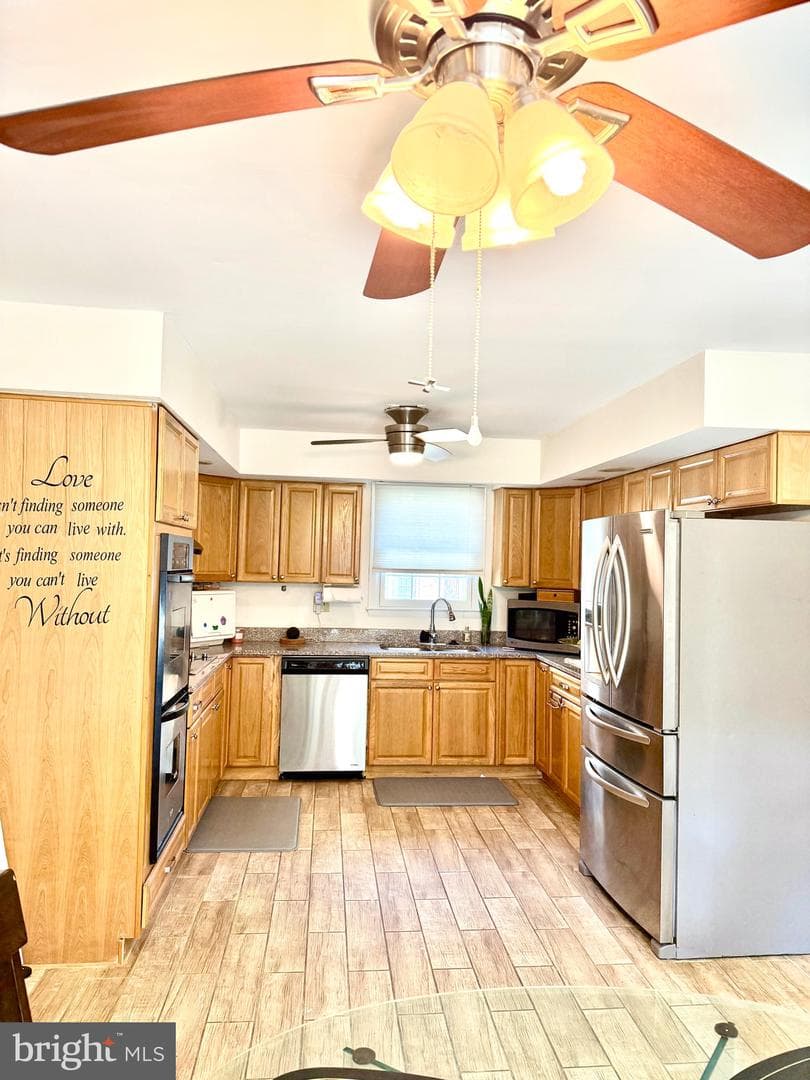6810 Robinia Road photo 2