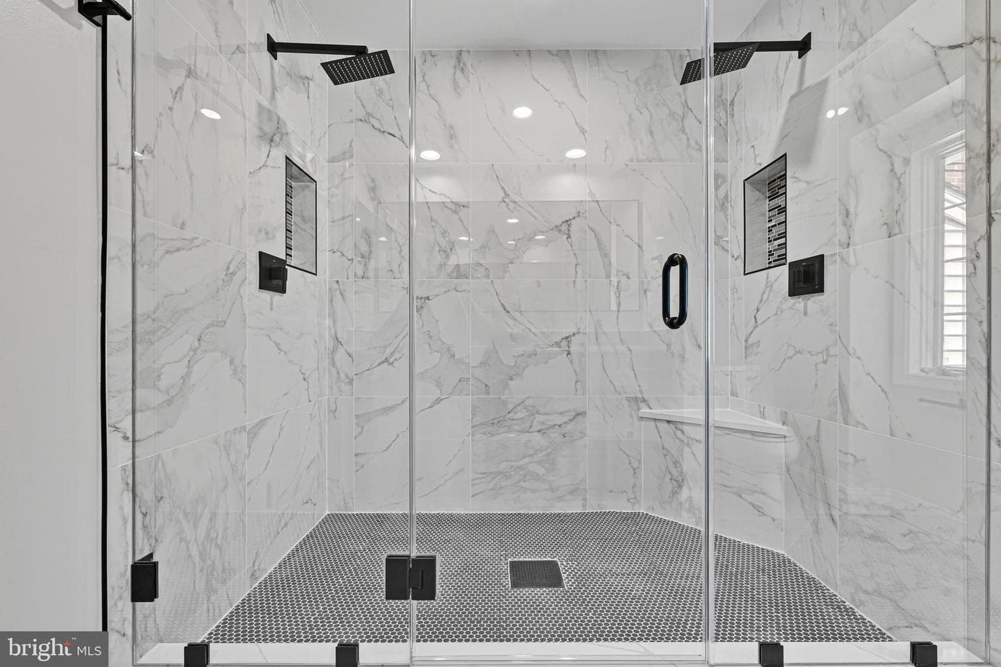 11308 Attingham Lane photo 32